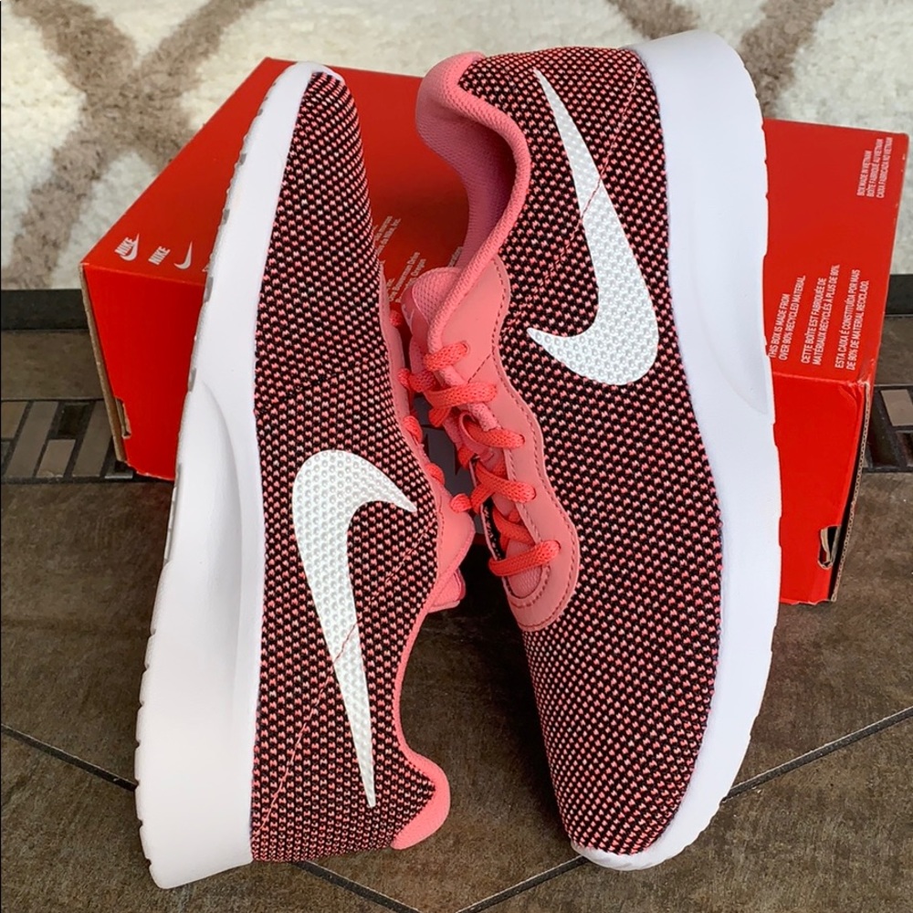 WMNS NIKE TANJUN black/white-pink gaze - Picture 6 of 16